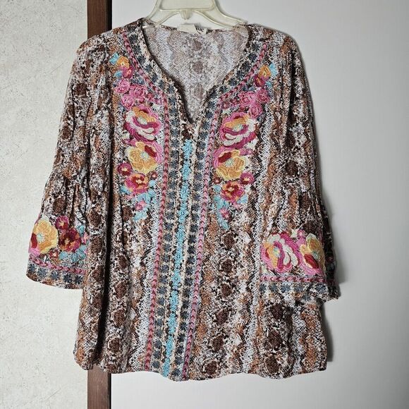 Savanna Jane Snake Print Embroidered Blouse Bell Sleeves Women's Size Small - Picture 2 of 8